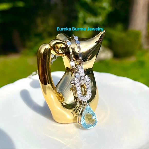 Natural Aquamarine with Diamonds Pendant in 18K solid gold (only Pendant)